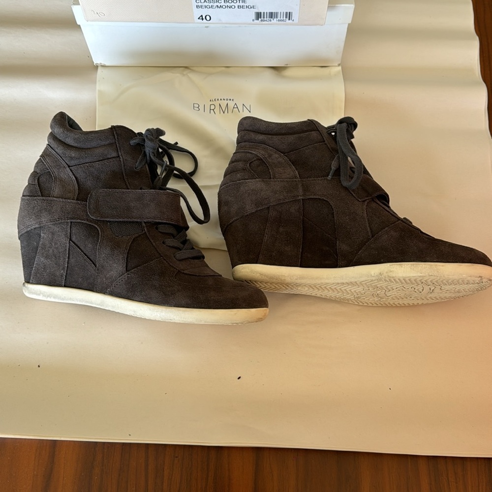 Alexandre Birman classic bootie  in beige/mono beige/gray size 40